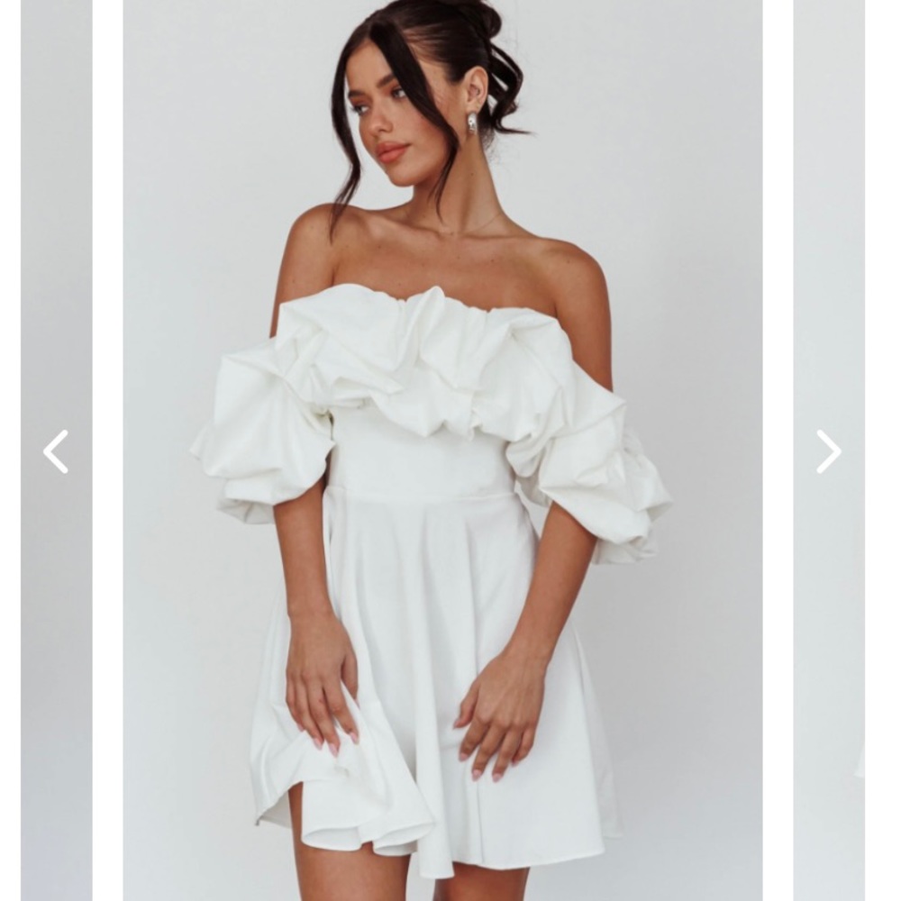 Selfie Leslie Dress
